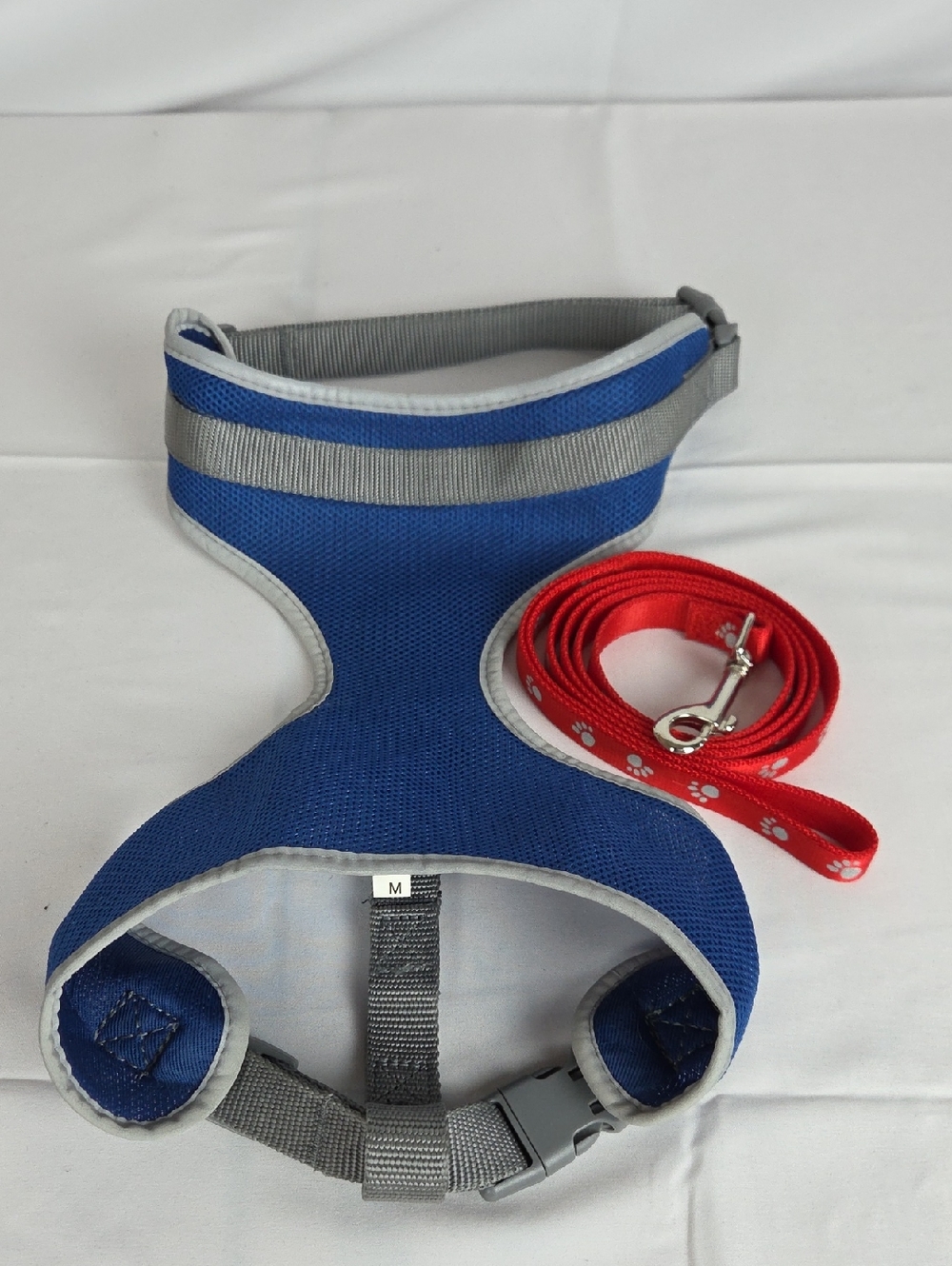Blue Mesh Dog Harness with Red Paw-Print Leash